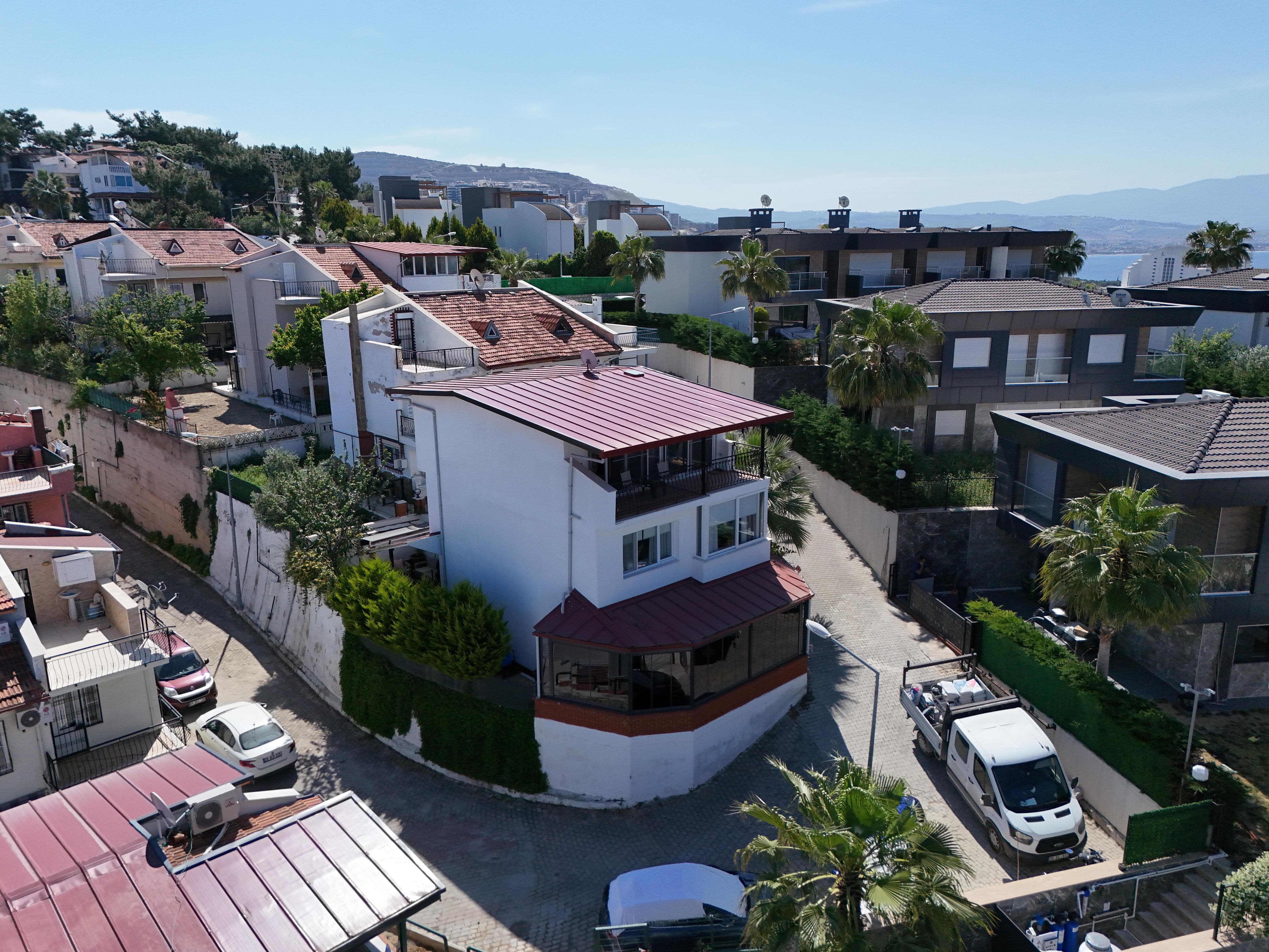 4+2 TRIPLEX VILLA IN KUSADASI WOMEN'S SEA