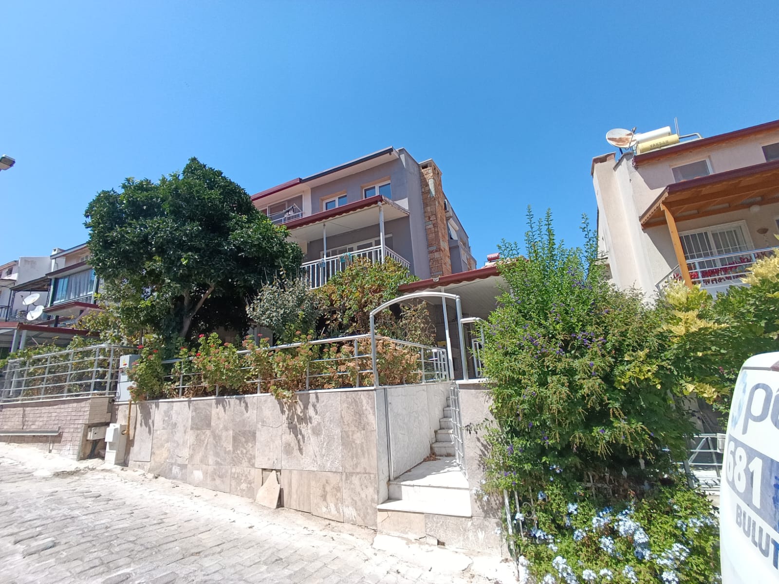 Kuşadası Kadınlar Denizinde 4+1 villa