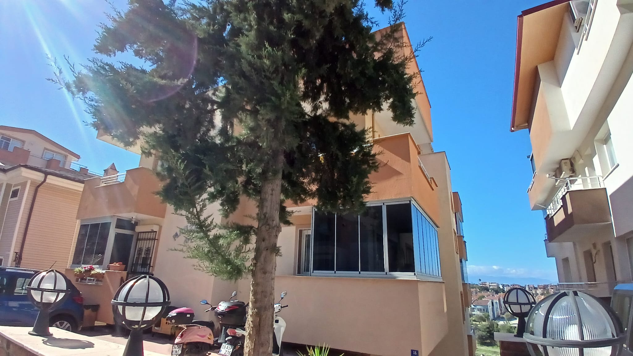 KUŞADASI KADINLAR DENİZİNDE MANZARALI SATILIK DUBLEKS DAİRE !!