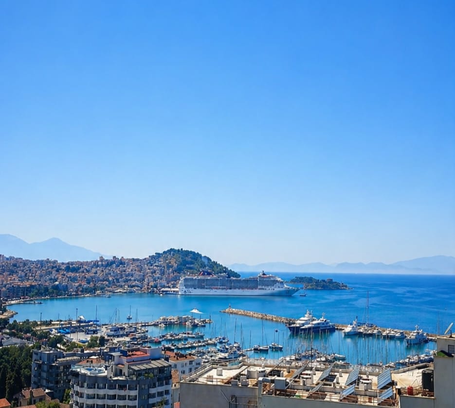 Kuşadası Marina da Manzaralı Satılık Çatı Dubleks